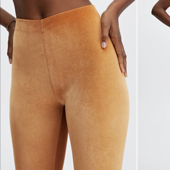 🍯🐝NIP Fabletics Emma Velour Leggings NWT🍯Light Honey🐝🍯 - Picture 3 of 4